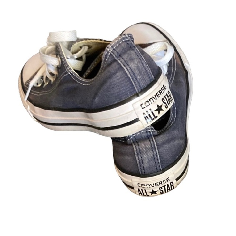 SOLD🖤 Converse - Women’s Low Sneaker - Picture 3 of 8